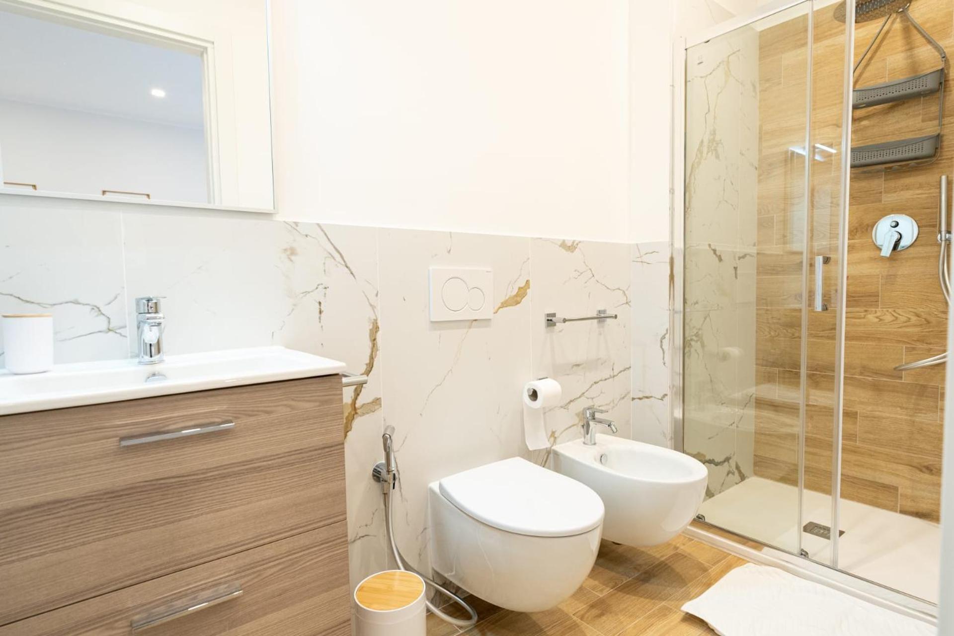 La Dolce Vita Rooms Rome Bagian luar foto