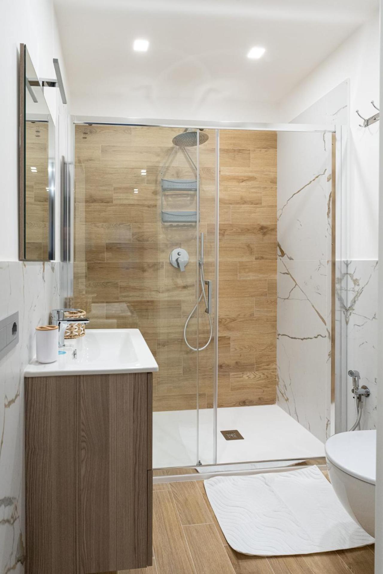 La Dolce Vita Rooms Rome Bagian luar foto
